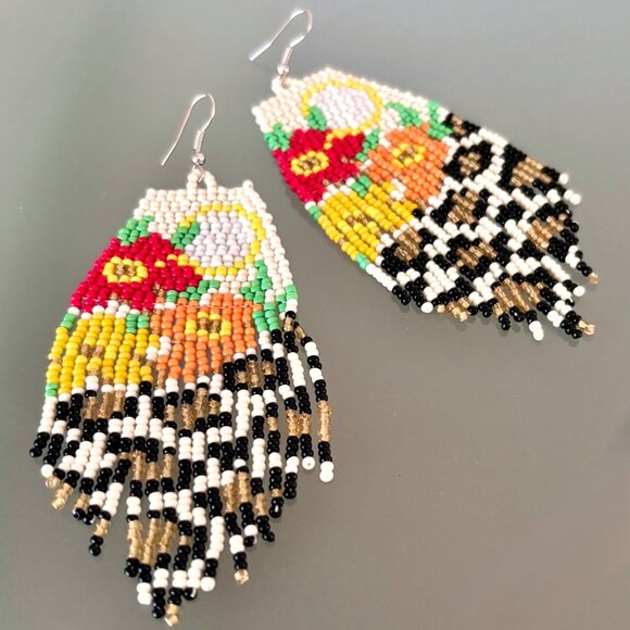 4 1/4"L Hand Beaded Vibrant Flowers Leopard Animal Print Dangle Tassel Earrings - Picture 1 of 5